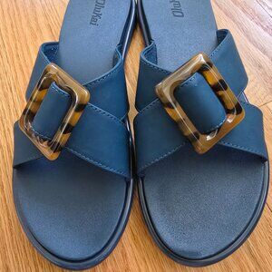 Olukai La'i Slide